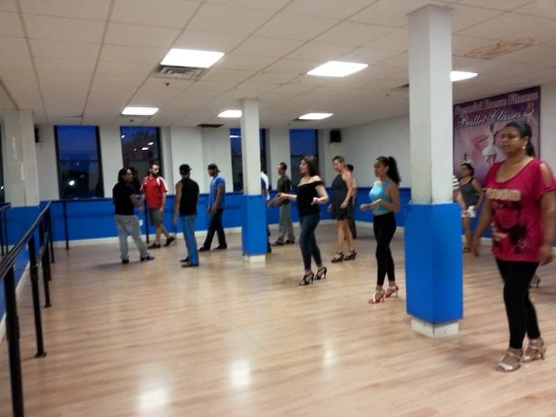 NJ Salsa Dancing Lessons. Newark