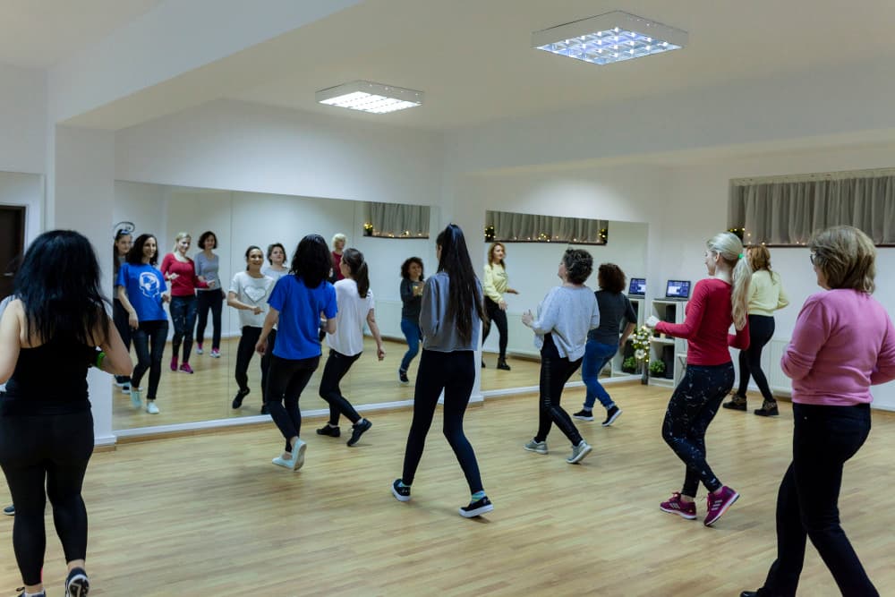 Dance Today (Dans pentru femei, Cursuri de dans private pentru adulți, Yoga). București