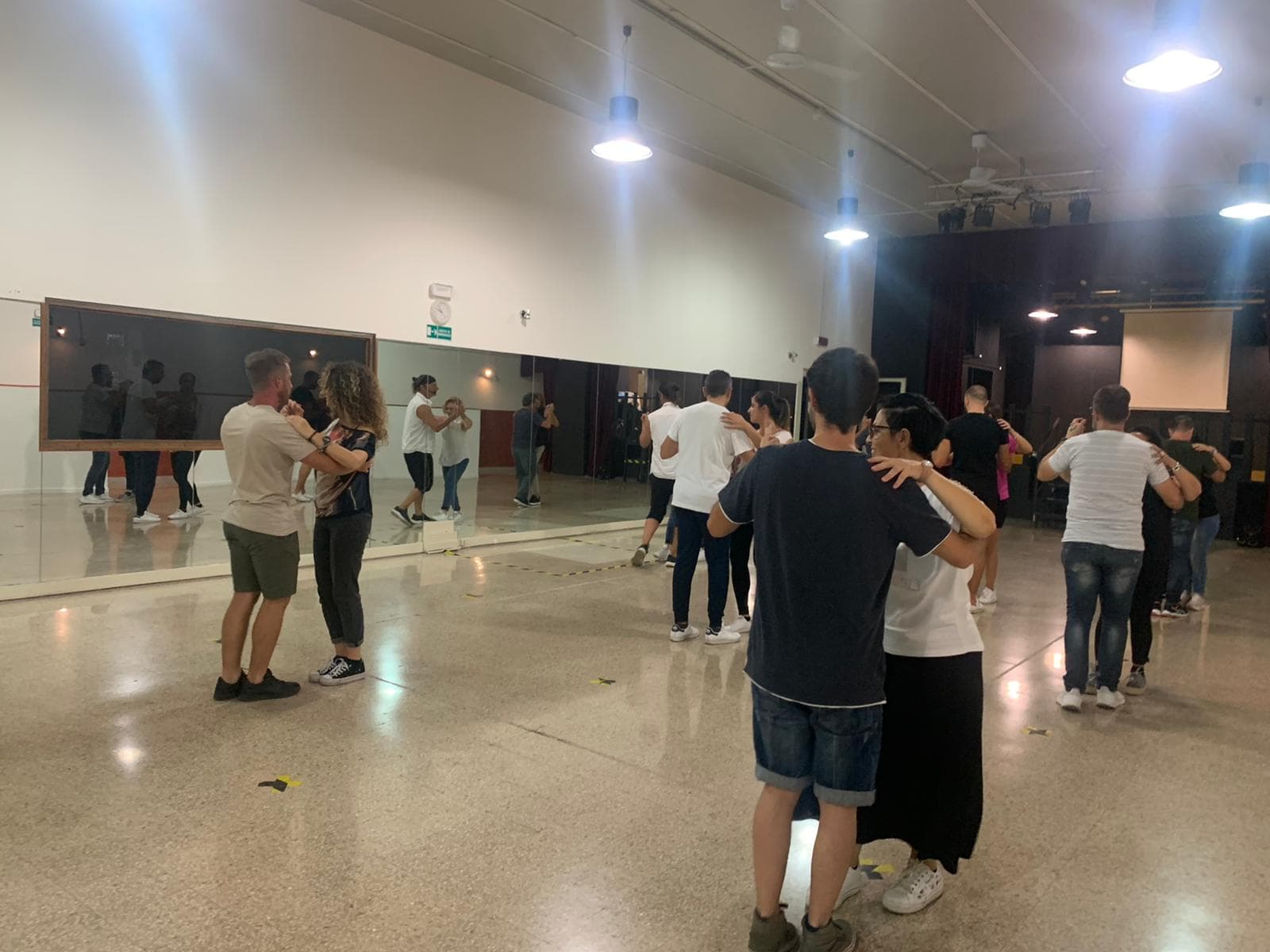 Scuola Di Salsa e Bachata zona CASALOTTI - ROMA Salsadiferente. Roma Rm