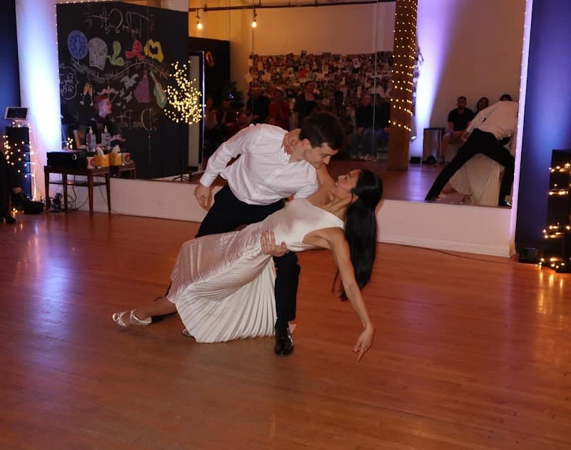 Duet Dance Studio - West Suburbs. Brookfield
