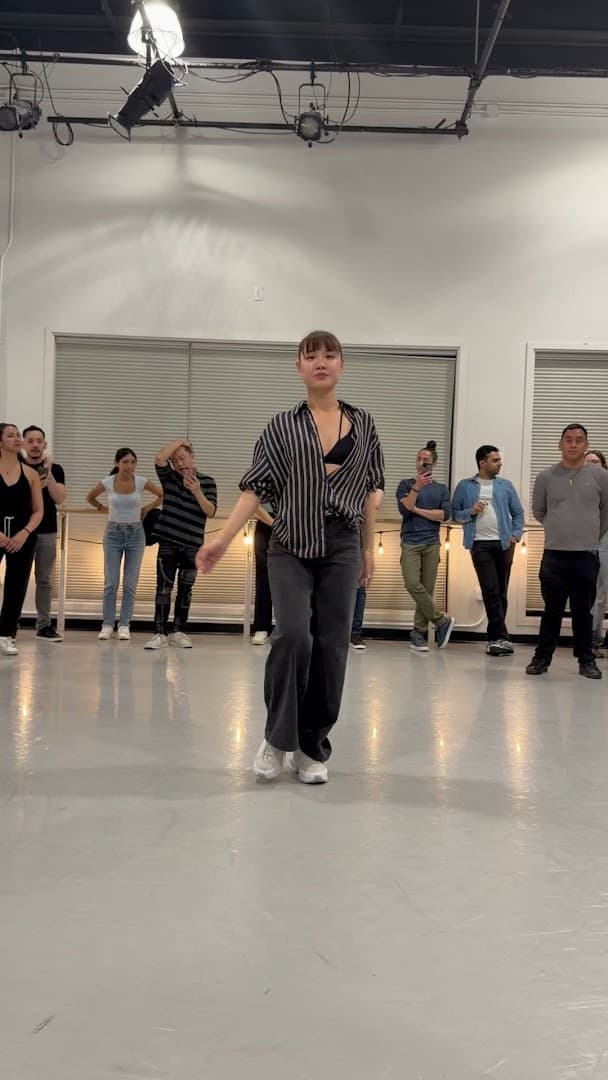 Hola Bachata Dance School (Emily & Tonnam). Santa Clara