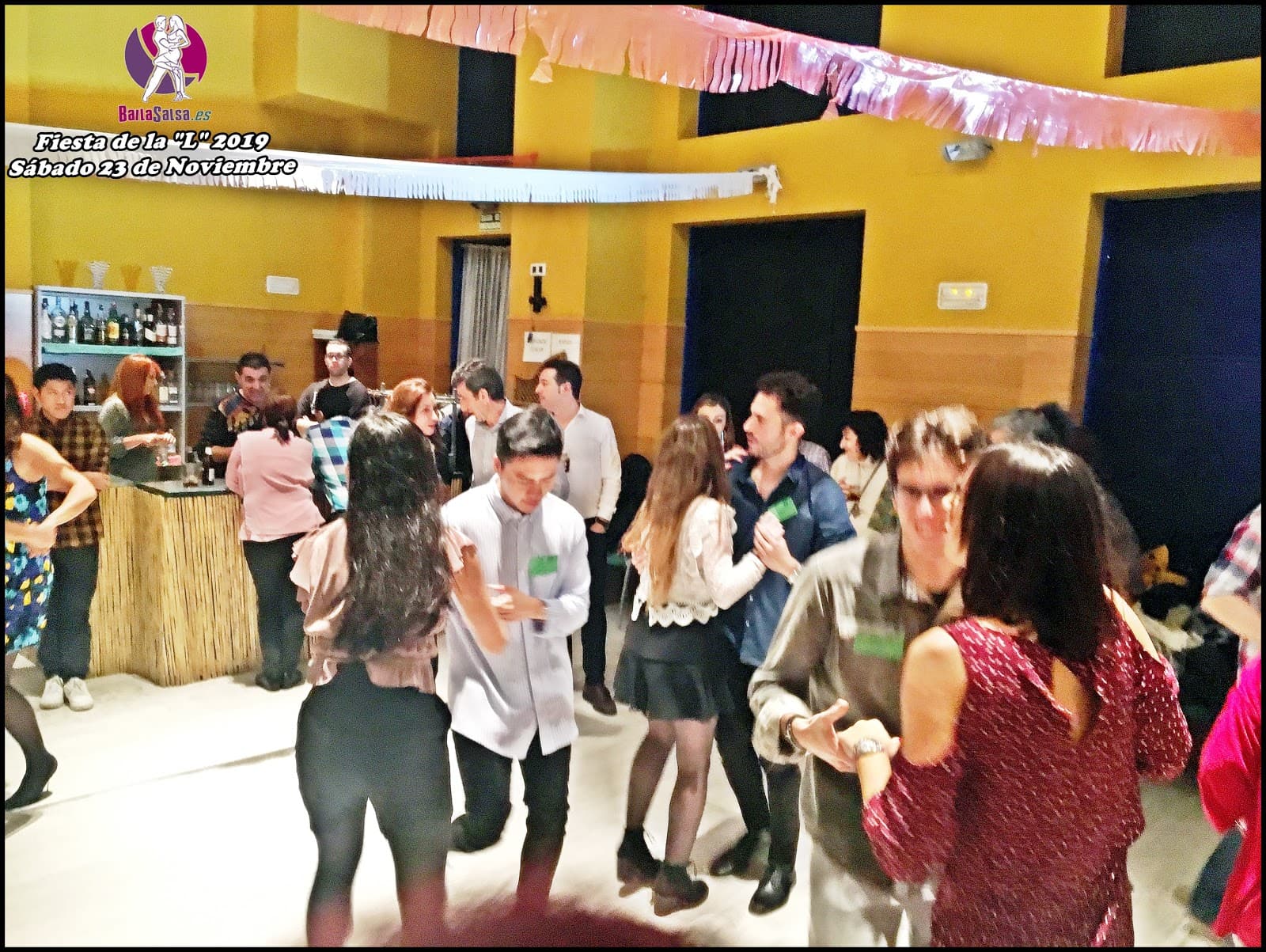 BAILA SALSA VALLADOLID. Valladolid